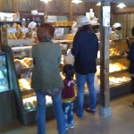 ナガタパンの店内１階