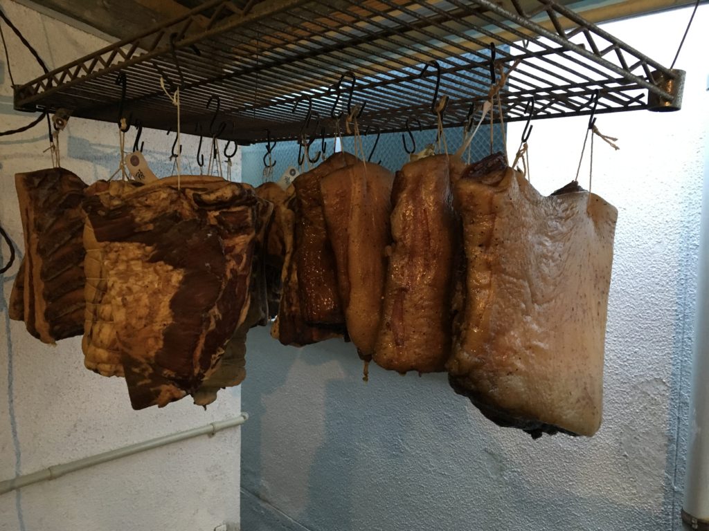 燻製を風乾して馴染ませる