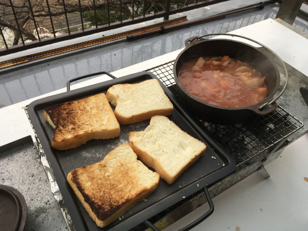 ミネストローネと食パン